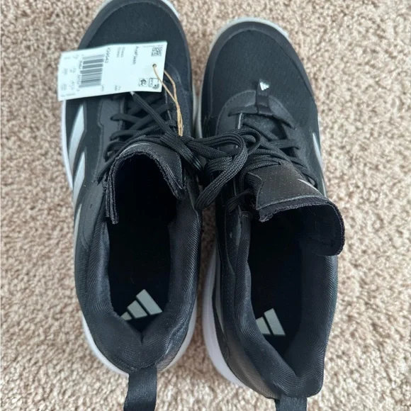 Tennis Shoes - Picture 4 of 6